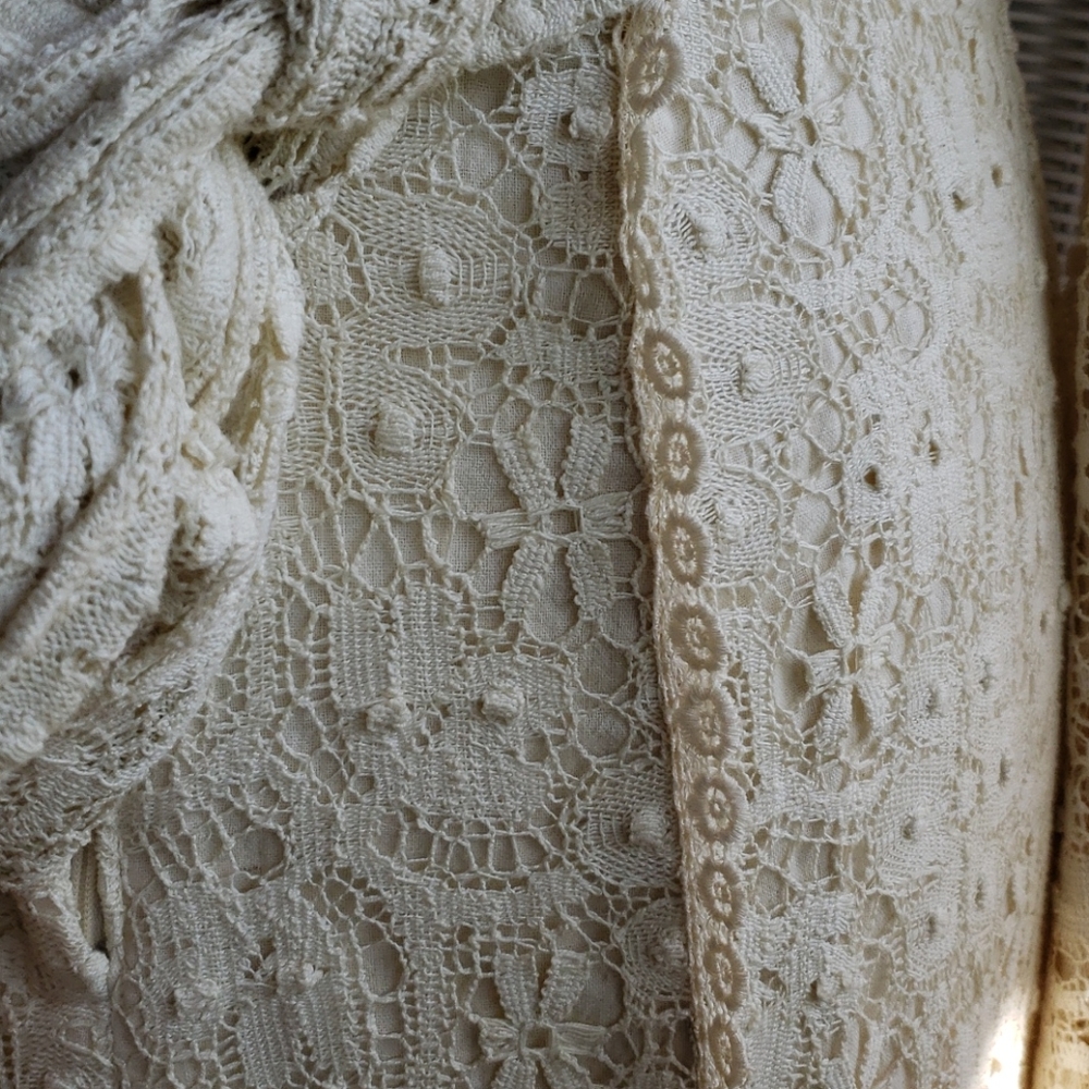 Maxi Victorian style lace dress - Picture 7 of 8